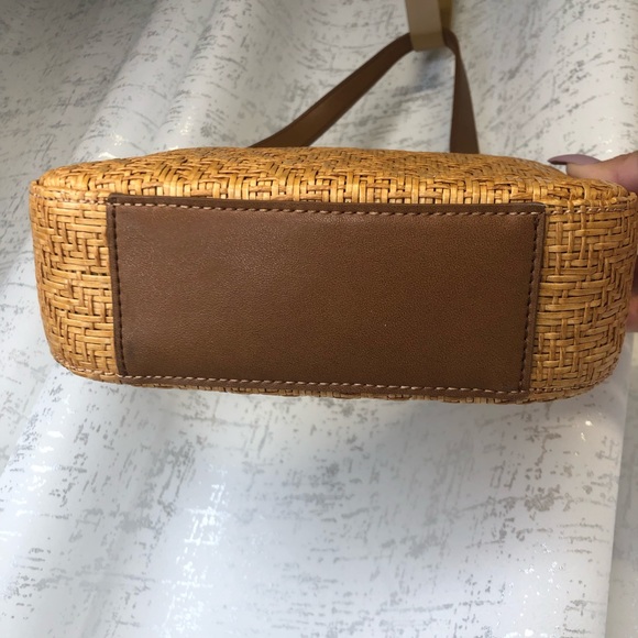 Fossil Basket Weave Handbag - Picture 3 of 7